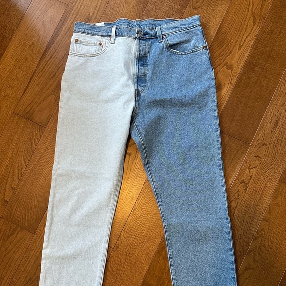 Levi's Women's 501 Original Selvedge Two-Tone High Rise Cropped Jeans - Picture 1 of 6